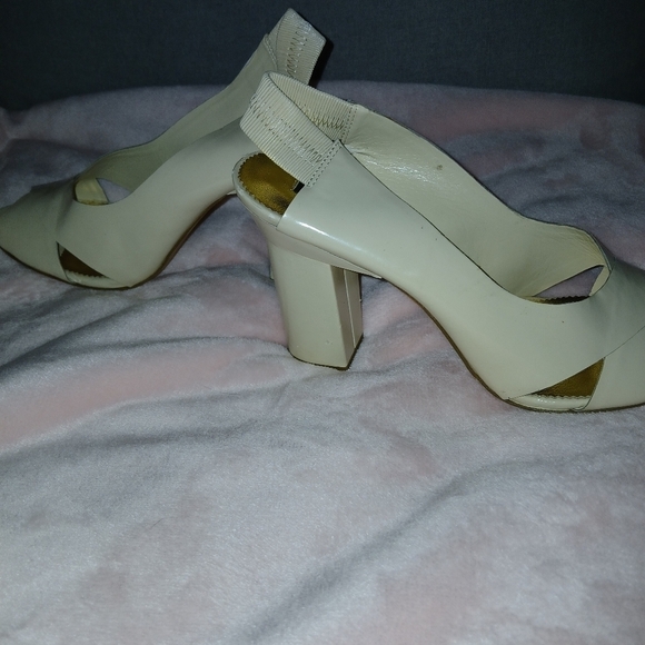 Vince Camuto Sling back heels - Picture 5 of 8